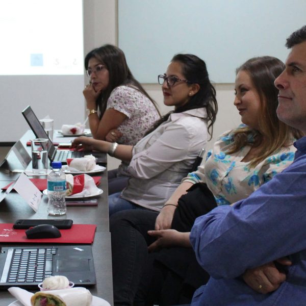 TALLER DE ALINEAMIENTO ACADÉMICO – EMPRESARIAL GRUPO FAMILIA – SANCELA
