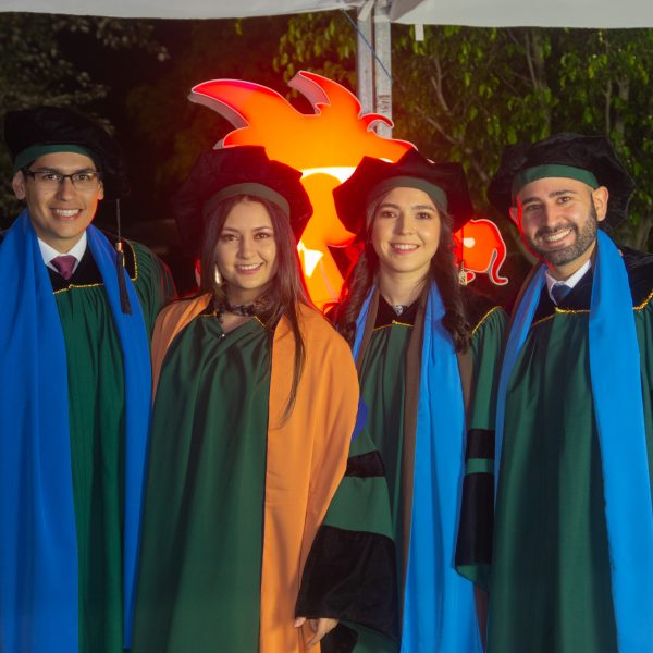¡Felicitaciones graduados!