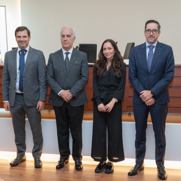 Colaboradores de distintas áreas del Banco del Austro iniciarán un nuevo reto académico en Escuela de Empresas de Universidad San Francisco de Quito en 2024