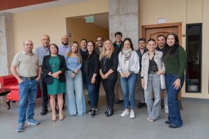 Provefrut abre sus puertas a Escuela de Empresas USFQ para fortalecer el liderazgo gerencial