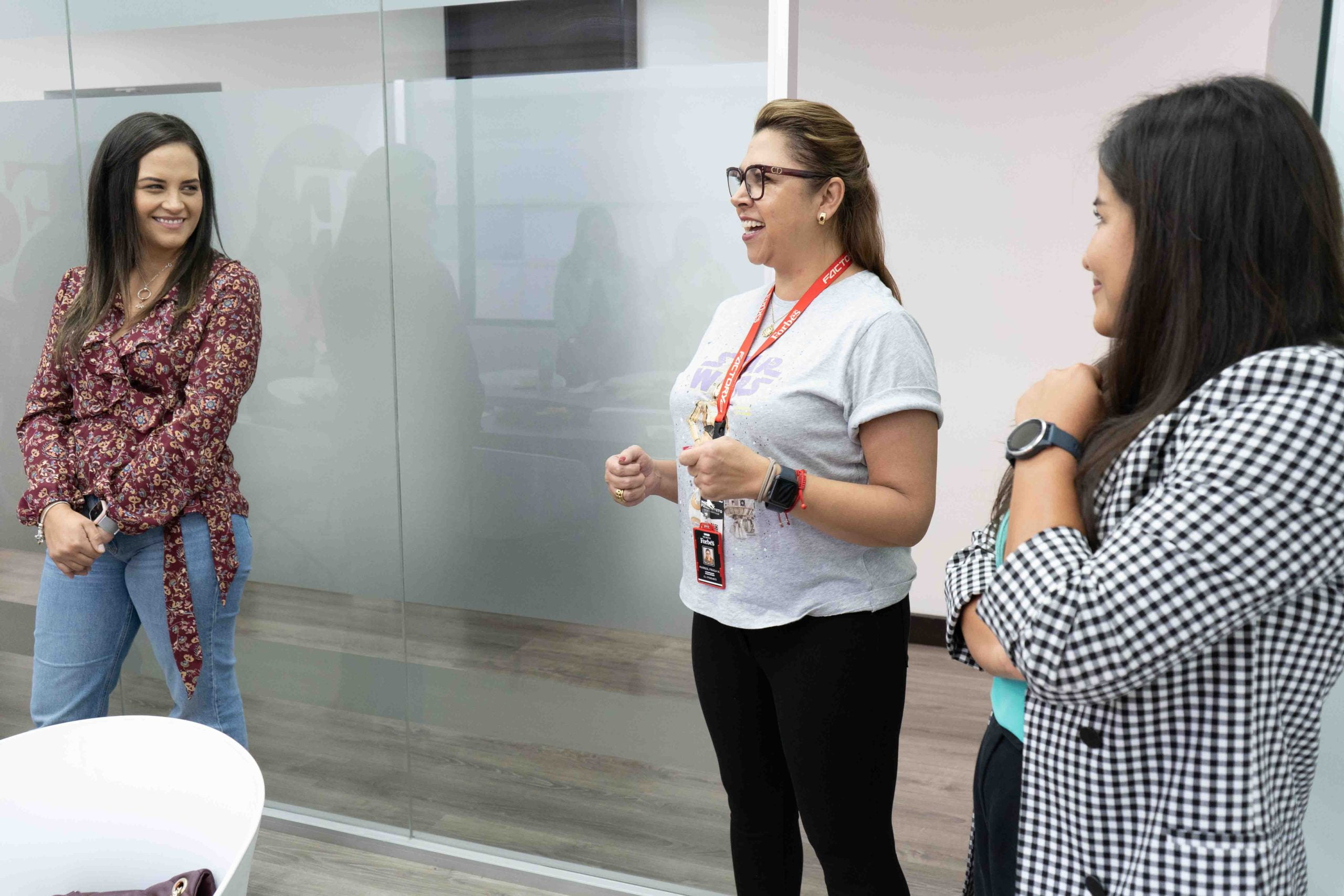 Marisol conversa con todos_copy